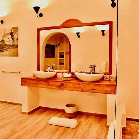 Pink Flamingo Boutique Hotel Моши Экстерьер фото